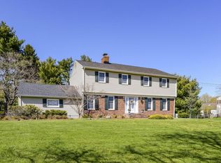 9 Provincial Pl, Colts Neck, NJ 07722