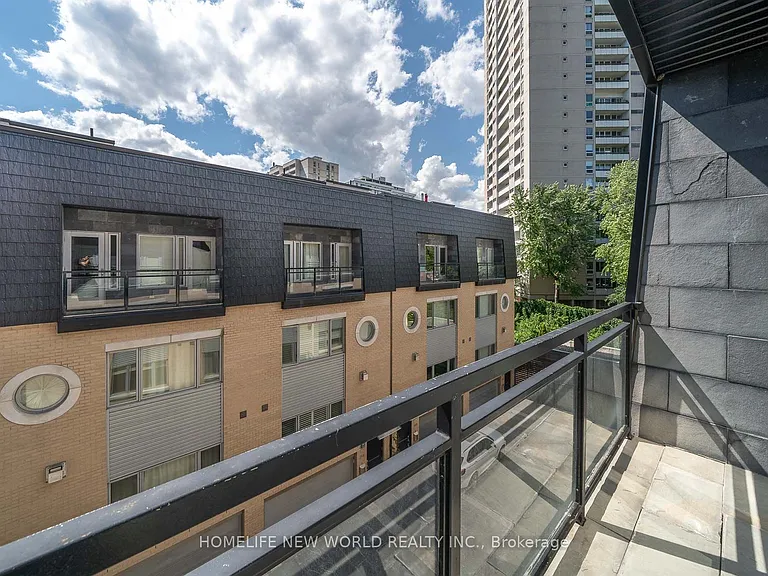 310 Merton St — Photo 28