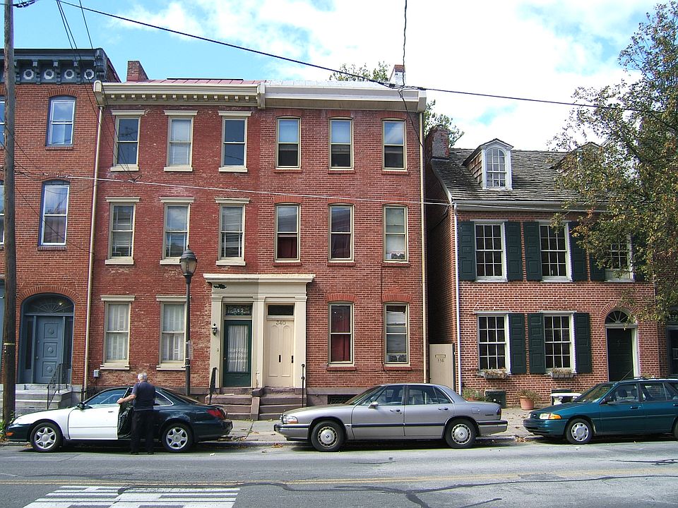 Building Photo 3