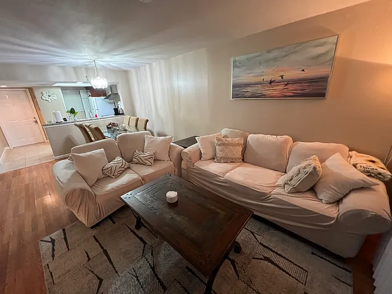 702 Windsong Cir #702 — Photo 3