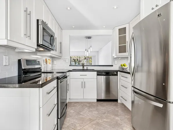 5021 Oak Hill Lane #115, Delray Beach, FL 33484