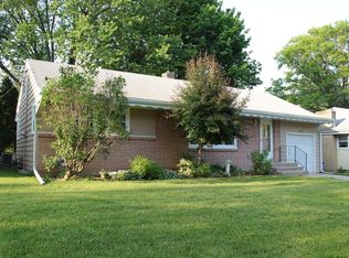 2928 Oak Grove Ln, Rockford, IL