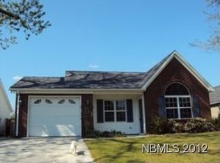 708 Jimmies Creek Dr, New Bern, NC 28562
