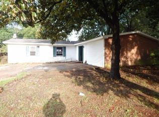 2986 Knight Rd, Memphis, TN 38118