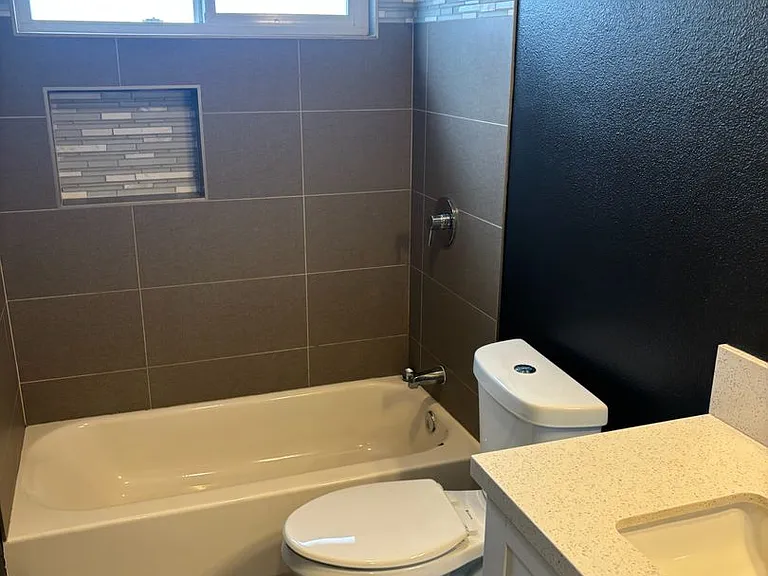 860 Olive Ave — Photo 22