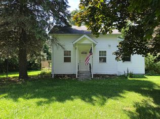 7028 Bailey Rd, Eau Claire, MI 49111
