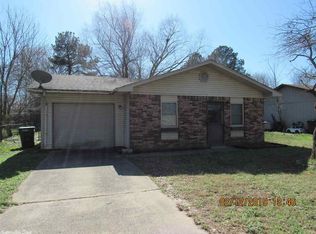 409 Durham St, Conway, AR 72032