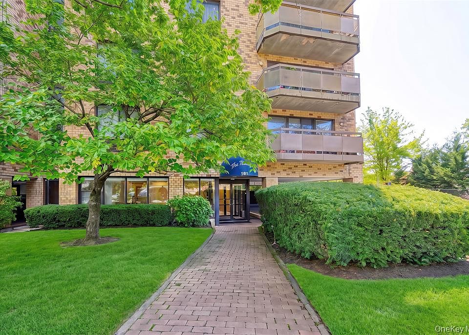 1st image of 141 Great Neck Rd APT 2H