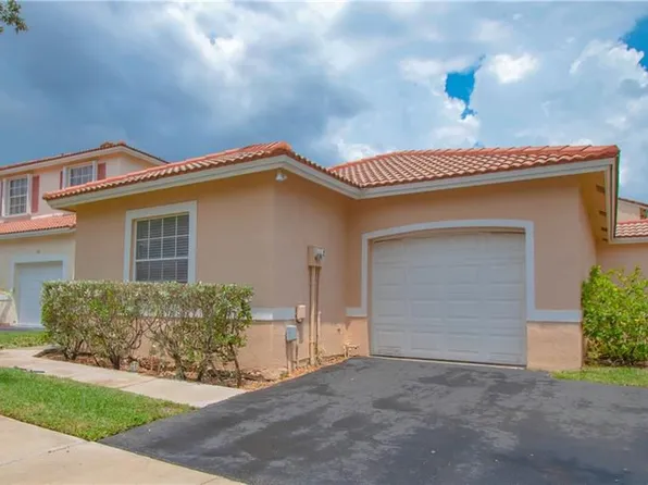 872 SW 178th Way, Pembroke Pines, FL 33029