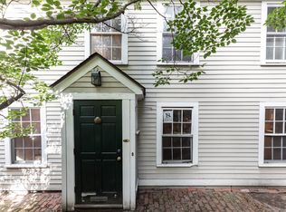 21A Pinckney St, Boston, MA 02114