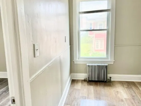 161 Montgomery St APT 4, Pawtucket, RI 02860