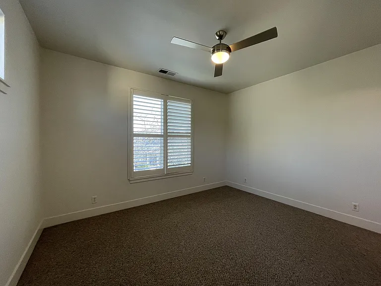 1324 Purcell Ln — Photo 7