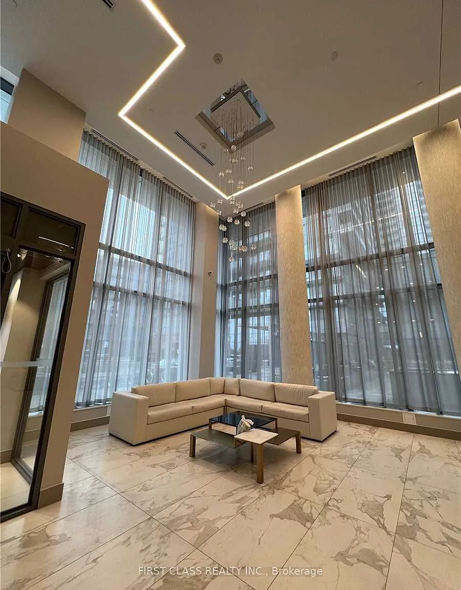 2 bed, $2,700 — Photo 1