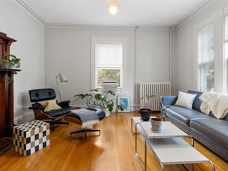 15 Myrtle St #2 — Photo 5