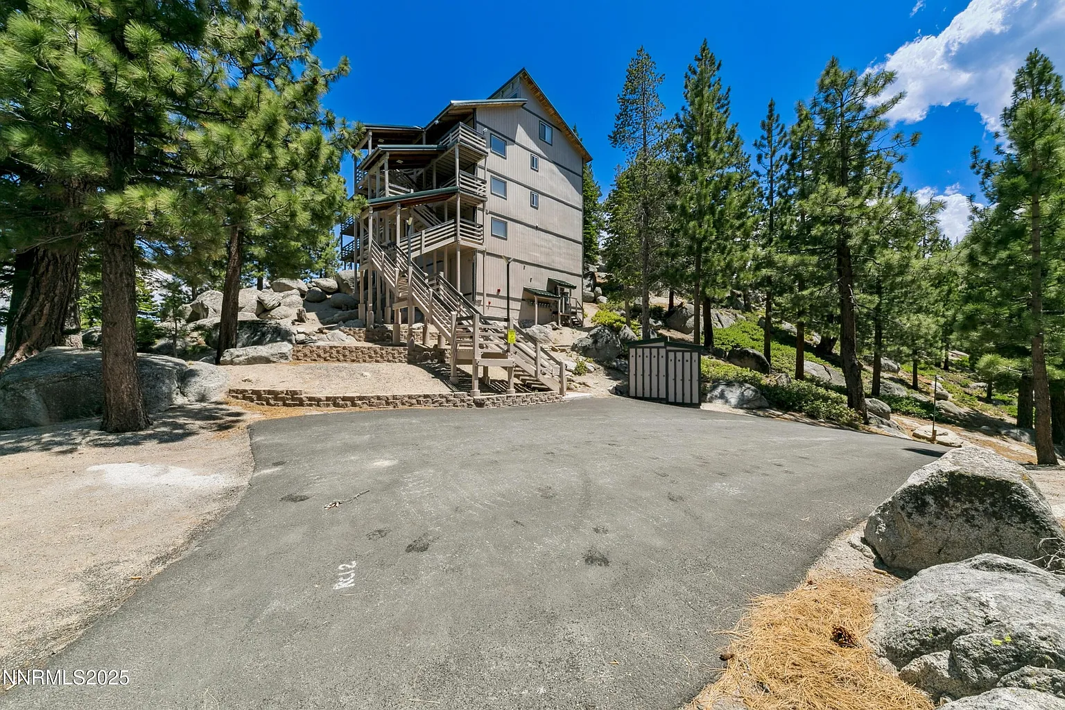 305 Galaxy Ln #4 photo 1