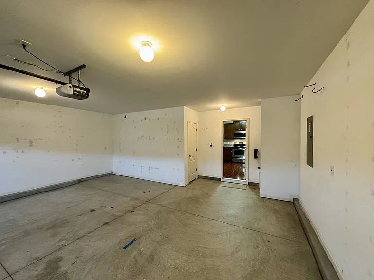 267 Boswell St — Photo 26