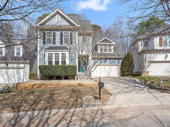 221 Thorndale Dr, Holly Springs, NC 27540