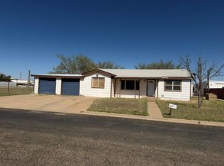 704 SW Avenue A, Andrews, TX 79714