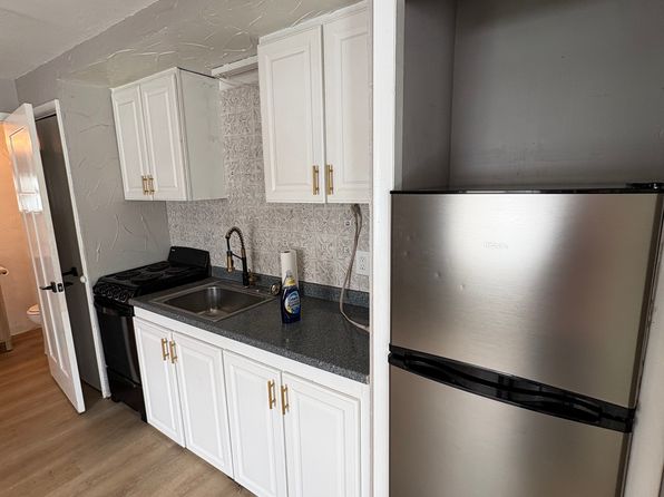 437 Jackson St #5