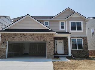 58569 Losino Dr, South Lyon, MI 48178