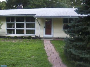 17 Glenview Dr, Princeton, NJ 08540