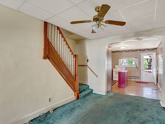 4th image of 142 W Girard St