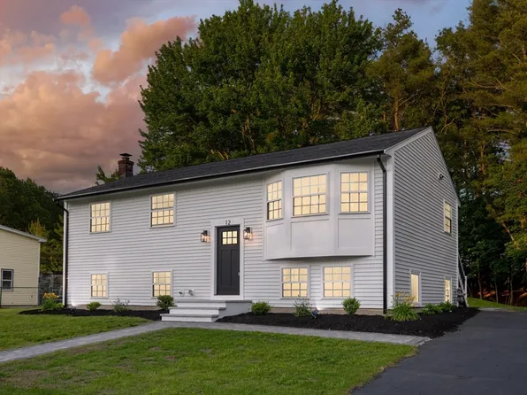 12 Edgewood Rd, Middleton, MA 01949