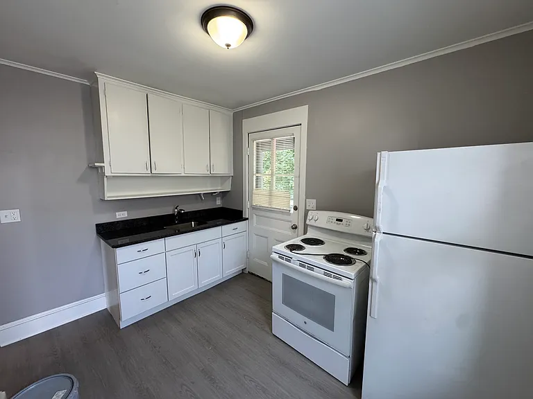 21 Hillside Ave #21 — Photo 8