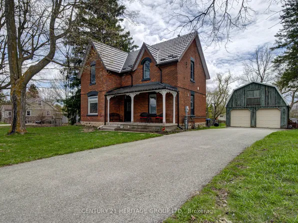 2107 Victoria St, Innisfil, ON L9S 1J7