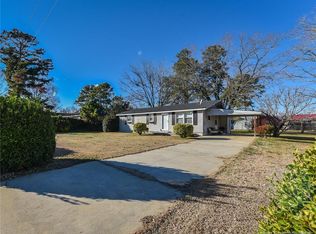 602 McKay St, Erwin, NC 28339