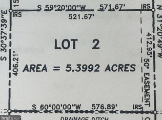 2 Long Point Rd, Hague, VA 22469