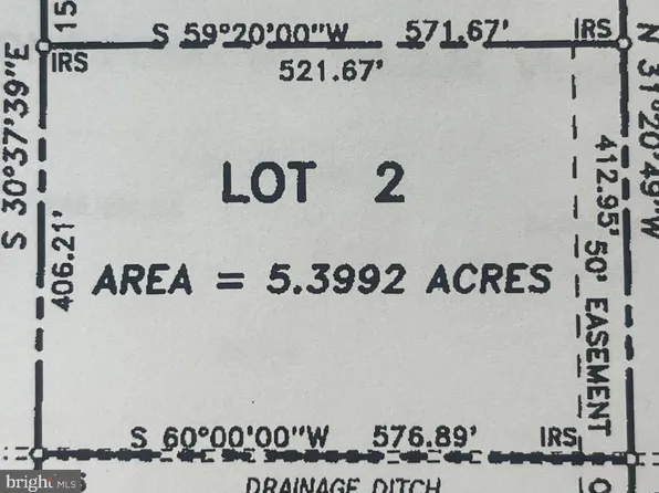 2 Long Point Rd, Hague, VA 22469