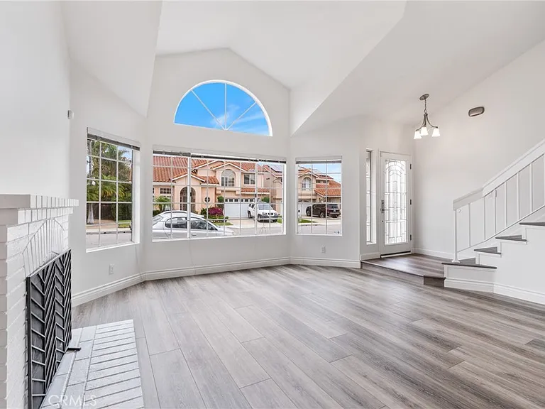 29456 Crown Rdg — Photo 2