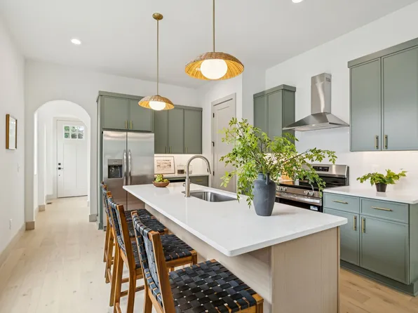 107 Old Trinity Ln #A, Nashville, TN 37207