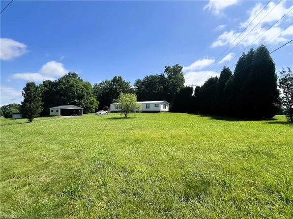 121 Mallard Rd, Madison, NC 27025