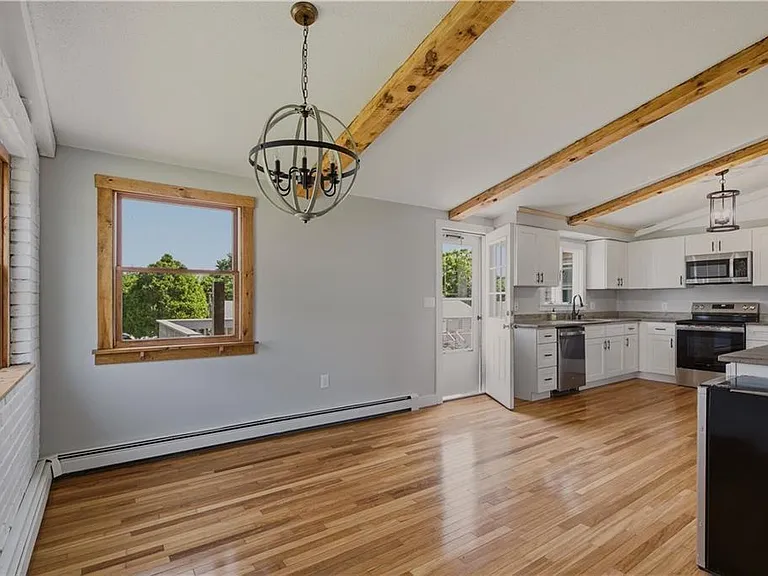 49 Dexter St — Photo 11