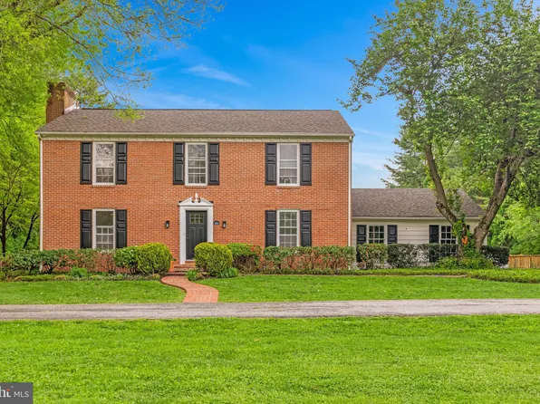 1807 Thornton Ridge Rd, Baltimore, MD 21204