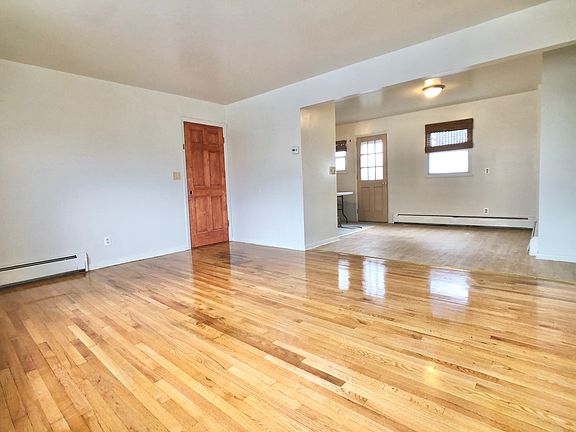 2nd image of 225 Mount Pleasant Ave APT B