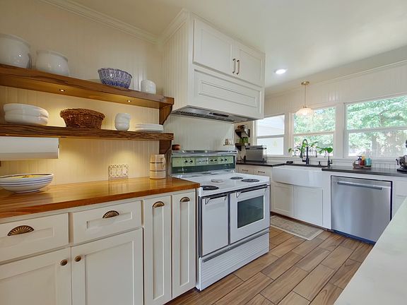 5th image of 1334 N Estate Ct