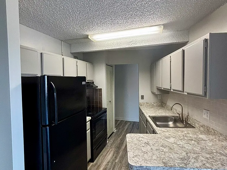 Triad Apartments — Photo 17