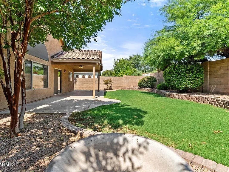 312 E Mesquite St — Photo 30