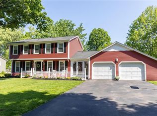 24 Rodney Ln, Rochester, NY 14625