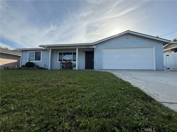 1176 Waxwing Dr, Vista, CA 92083