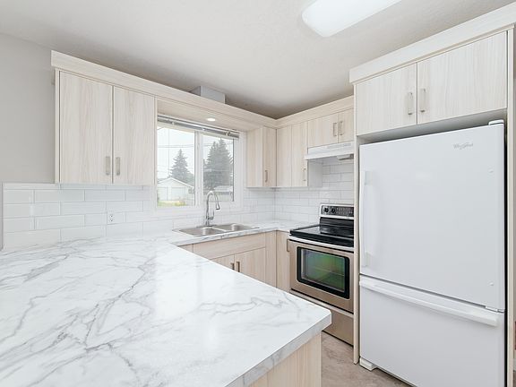 4th image of 5313 57th St