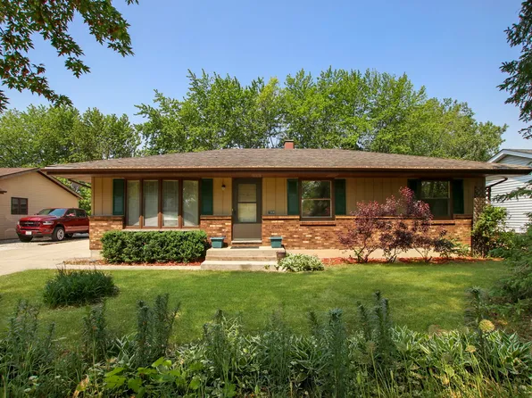 708 Thompson Ave, Winthrop Harbor, IL 60096
