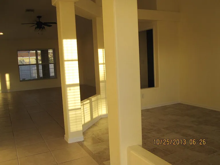 4509 SW 20th Pl — Photo 7