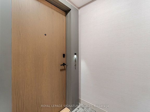 4th image of 10 Eva Rd #2701