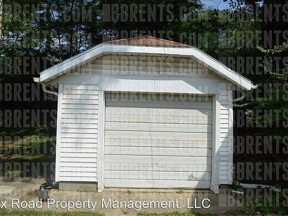 3rd image of 143 Laura Ave