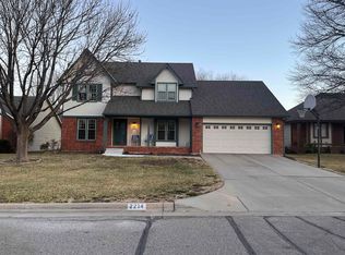 2214 N Stoneybrook St, Wichita, KS 67226