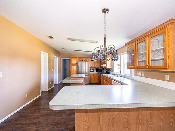 2nd image of 800 GEE CREEK COURT